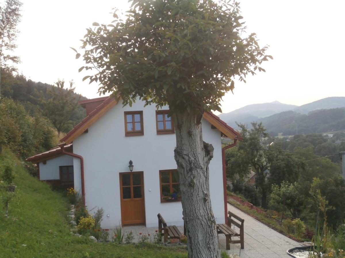 Charming House With Beautiful Landscape Villa Frýdštejn Buitenkant foto