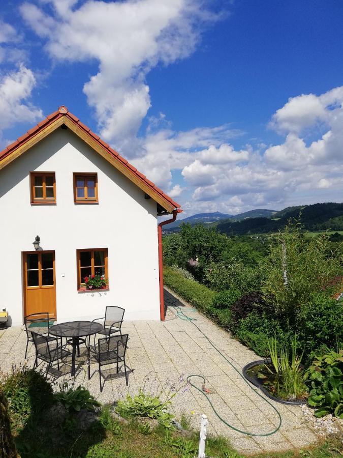 Charming House With Beautiful Landscape Villa Frýdštejn Buitenkant foto